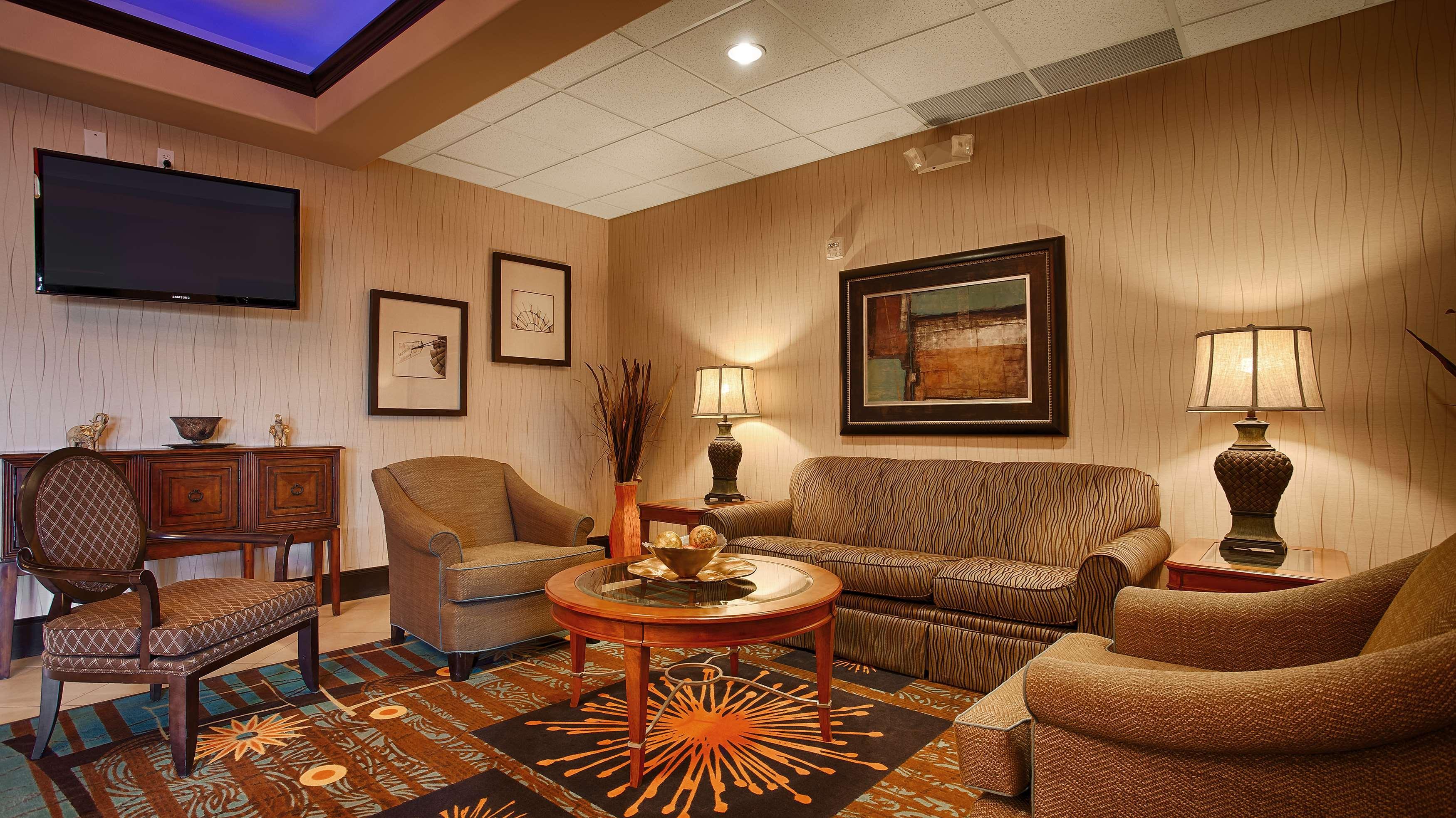 Best Western Plus Midland Suites Exteriér fotografie